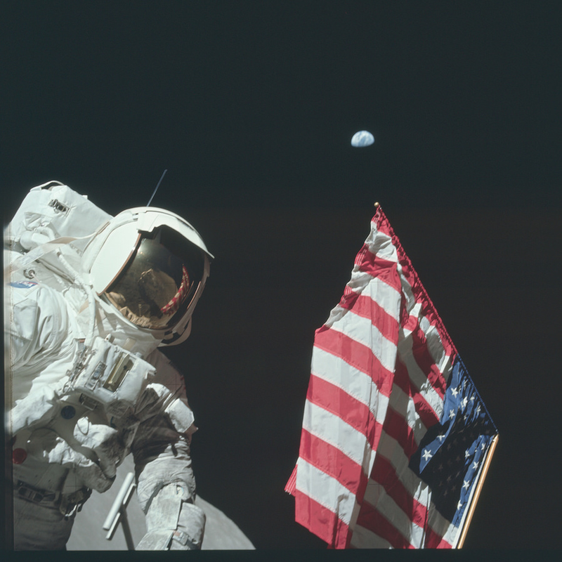 Illustration for article titled NASA Just Released 8,400+ Incredible High-Res Images From The Apollo Program